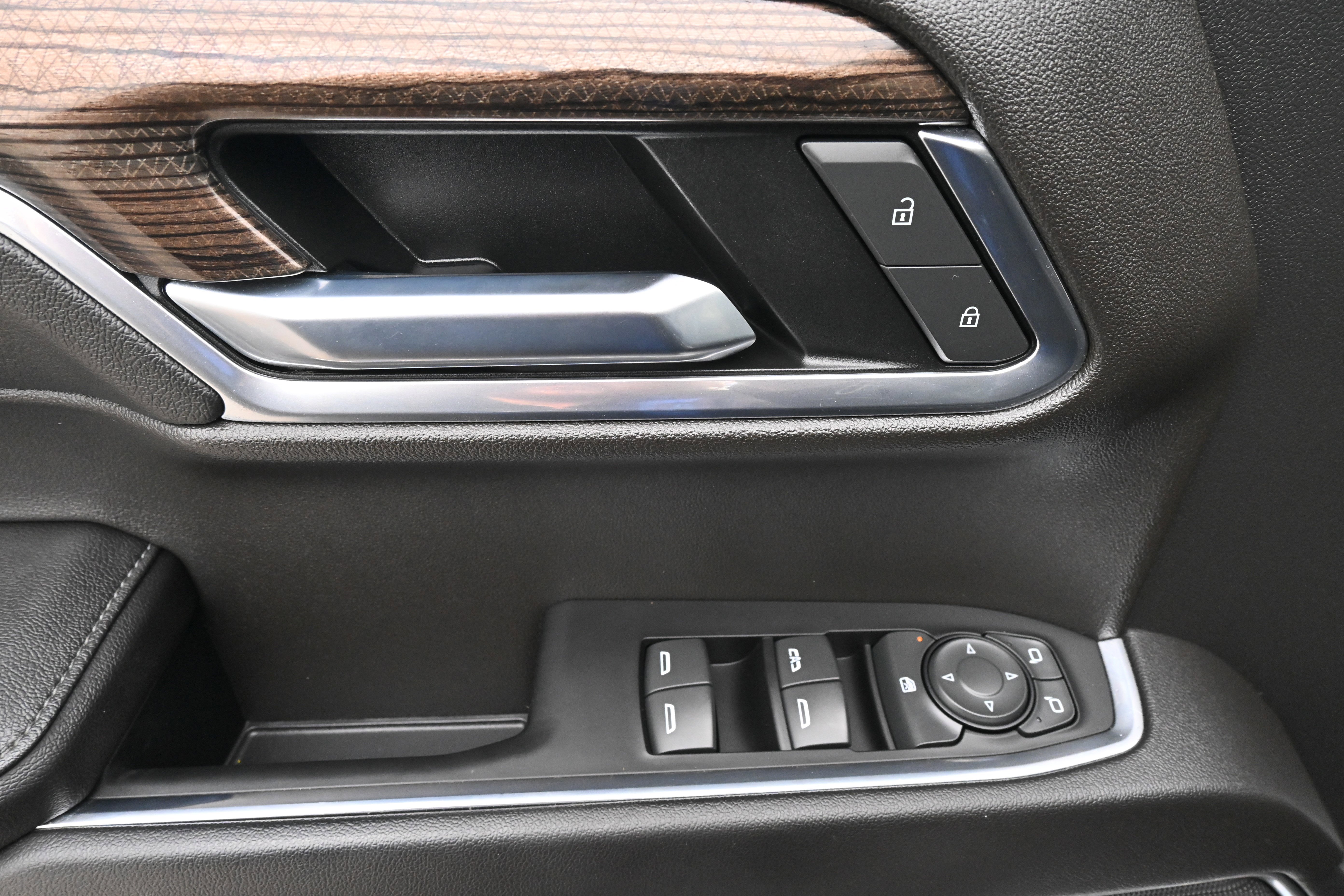 Used 2022 Chevrolet Silverado 1500 LT Trail Boss w/ Protection Package image 29