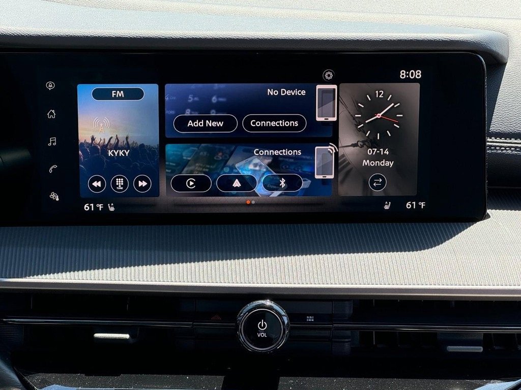 Used 2025 Nissan Murano SV image 8