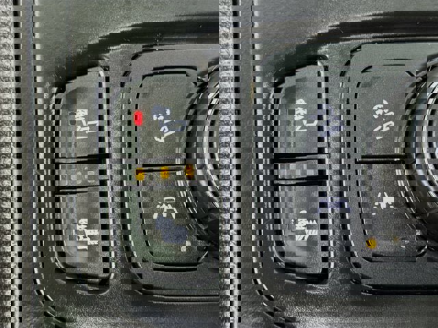 Used 2020 GMC Terrain SLT w/ Preferred Package image 16