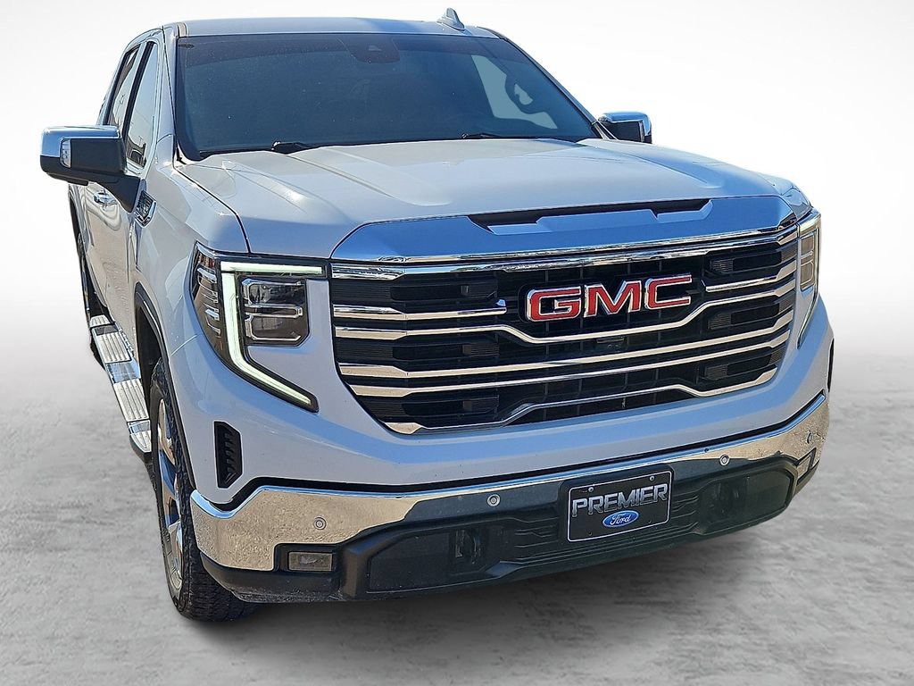 Used 2024 GMC Sierra 1500 SLT w/ SLT Premium Plus Package AWD/4WD image 2