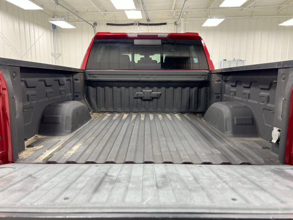 Used 2021 Chevrolet Silverado 1500 LTZ w/ LTZ Premium Package AWD/4WD image 24
