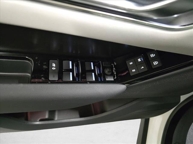 Used 2026 Land Rover Range Rover Velar Dynamic SE AWD/4WD image 28