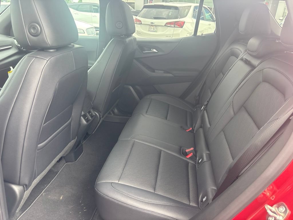 New 2026 Chevrolet Equinox LT w/ Convenience Package II AWD/4WD image 8