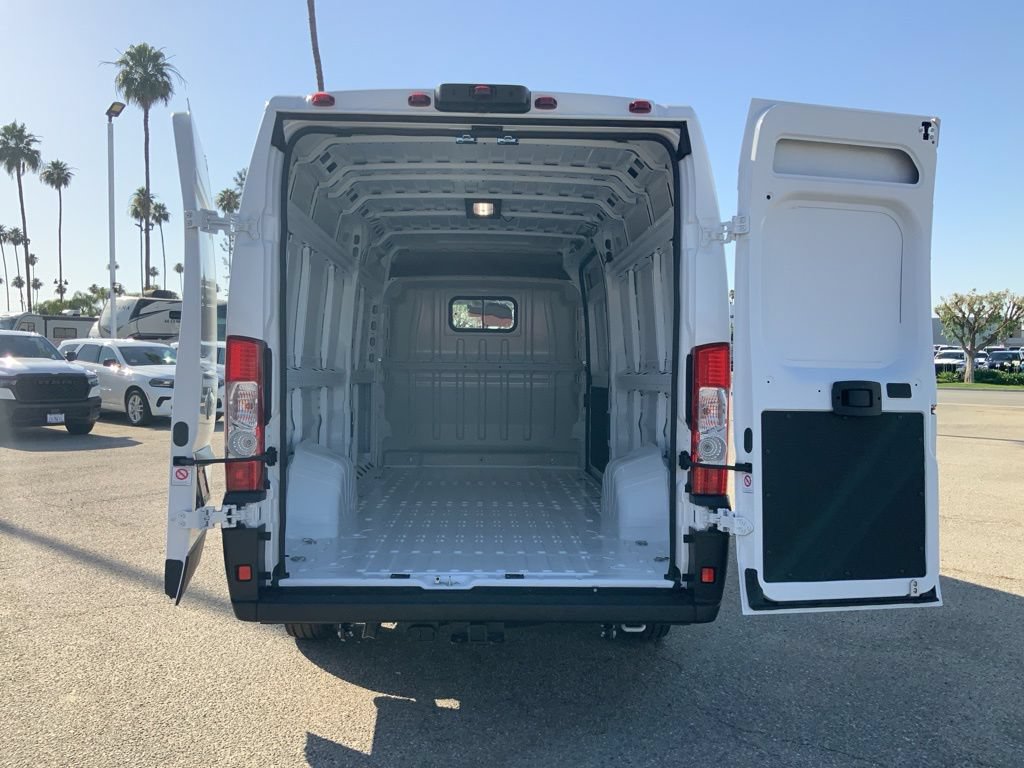 New 2026 RAM ProMaster 3500 w/ Convenience Group FWD image 9