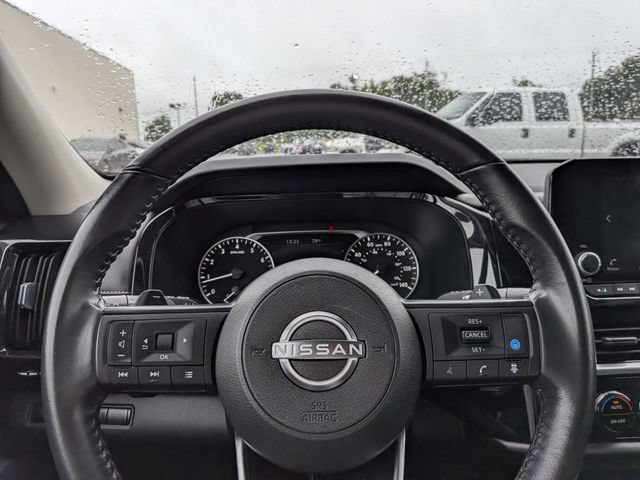 Used 2024 Nissan Pathfinder SV FWD image 22