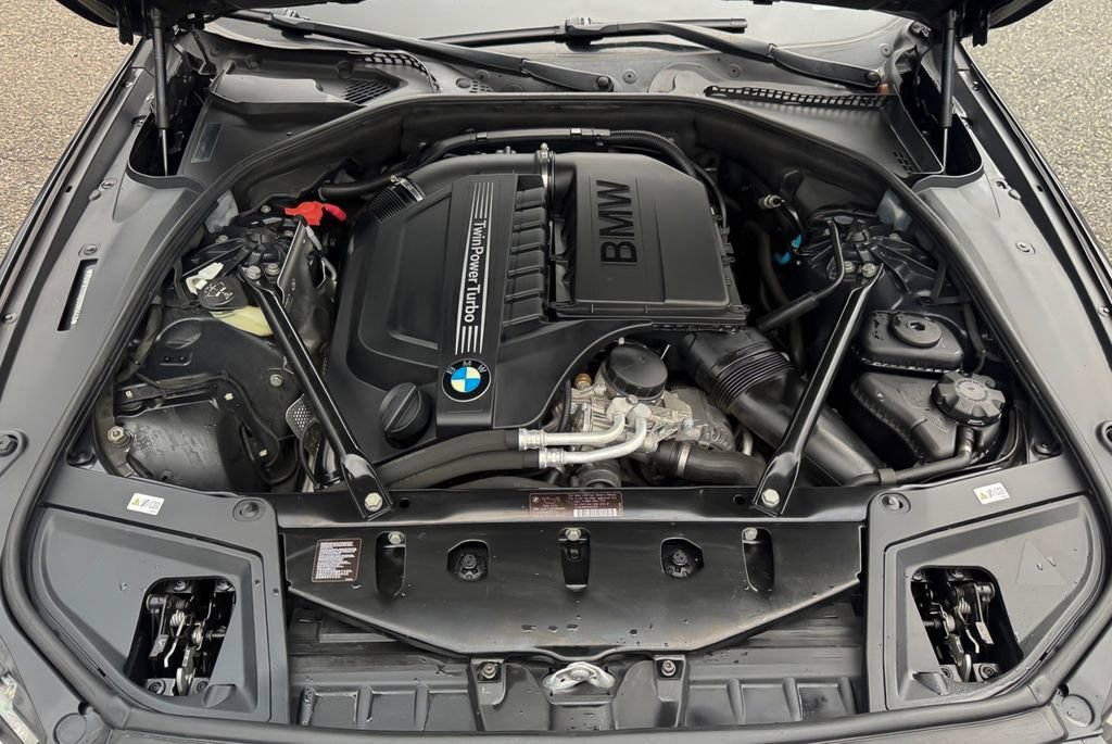 Used 2012 BMW 535i xDrive Sedan image 31