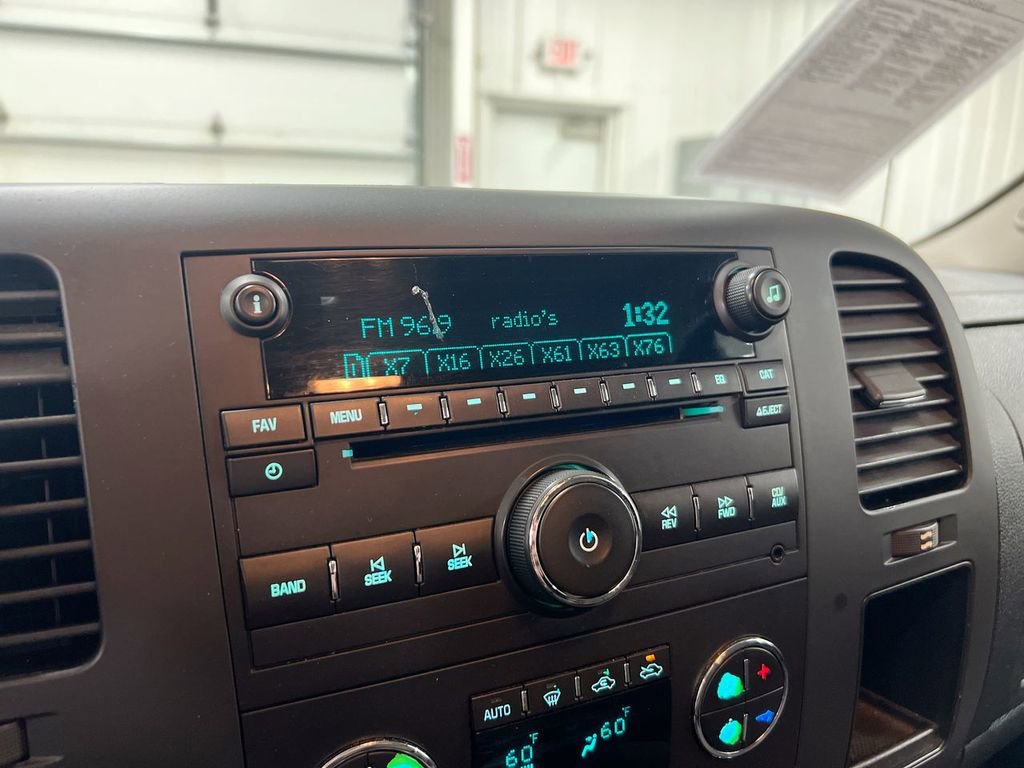 Used 2011 Chevrolet Silverado 1500 LT w/ All-Star Edition AWD/4WD image 14