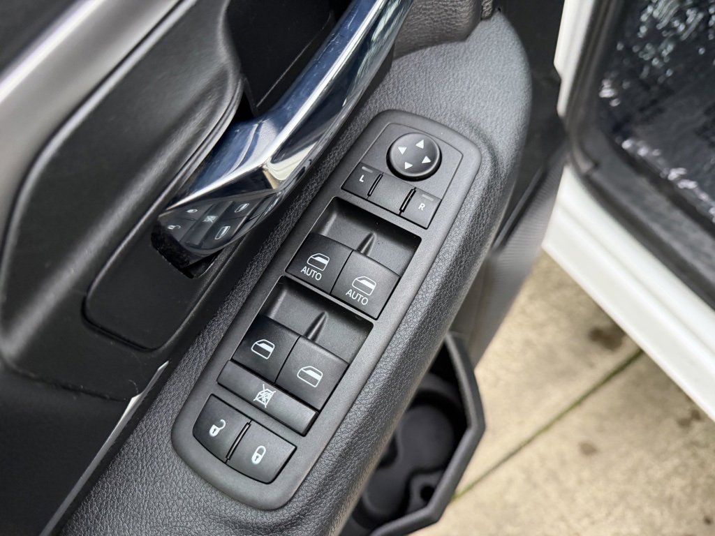 Used 2022 RAM 1500 Classic Warlock image 12