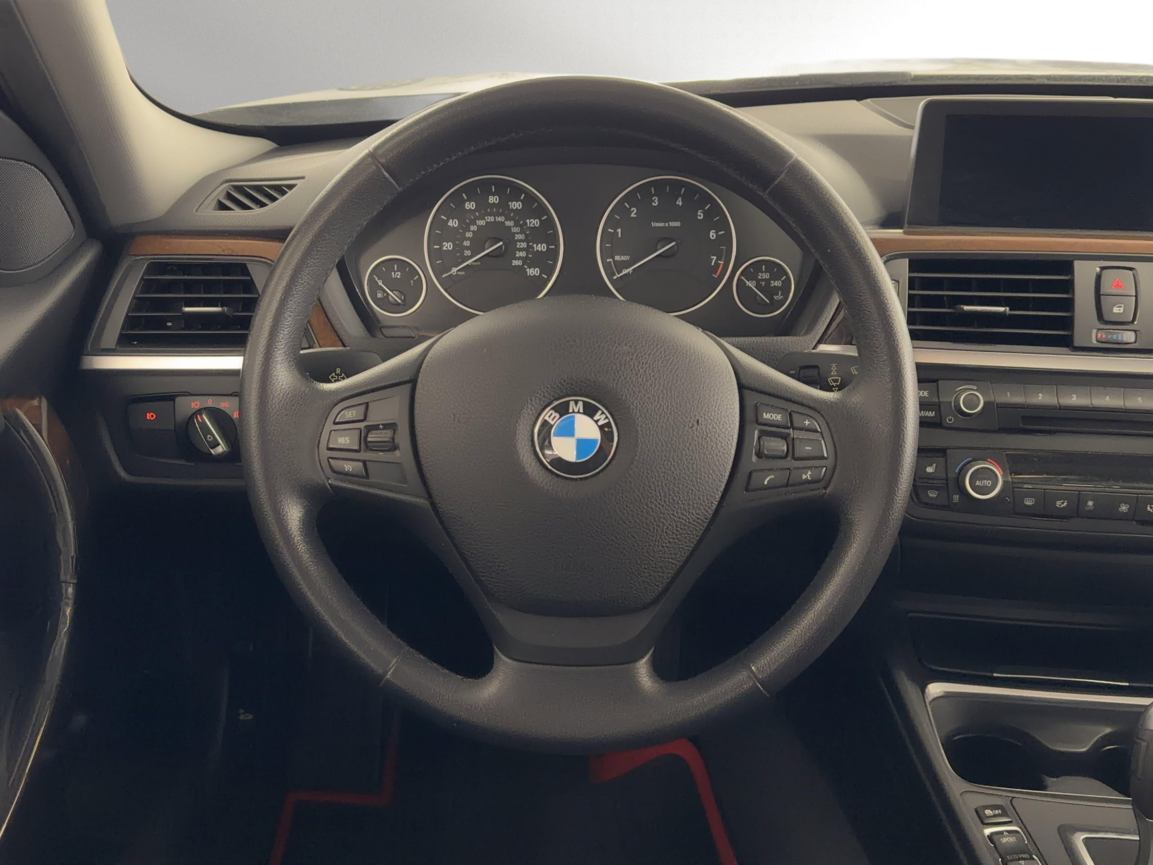 Used 2015 BMW 320i xDrive Sedan AWD/4WD image 20