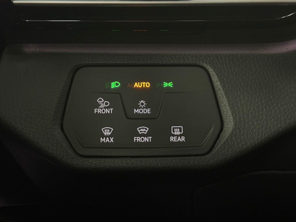 Used 2023 Volkswagen ID.4 Pro S image 14