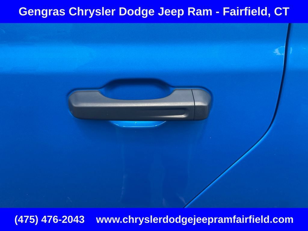 Certified 2025 Jeep Gladiator Sport AWD/4WD image 30