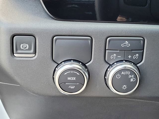 Used 2025 GMC Sierra 1500 SLE w/ Preferred Package image 14