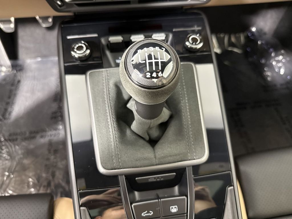 Certified 2024 Porsche 911 Carrera GTS RWD image 33