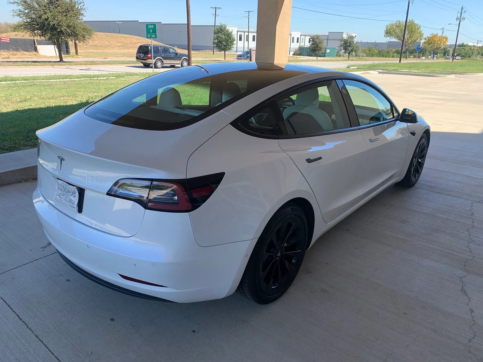 Used 2021 Tesla Model 3 Standard Range Plus image 8