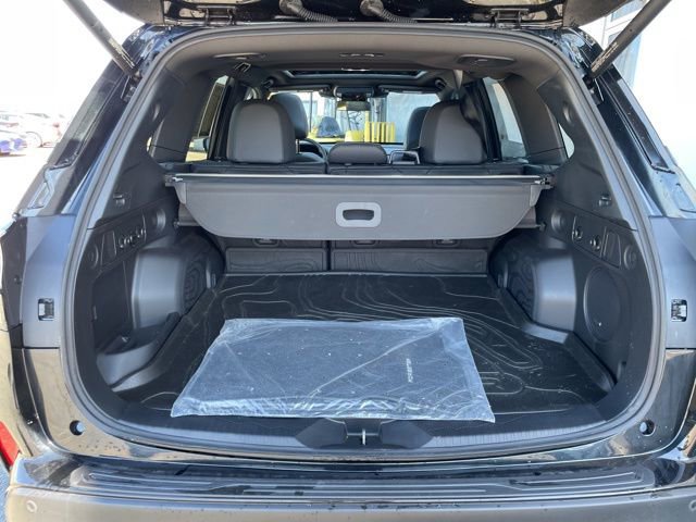 Used 2025 Subaru Forester Sport image 30