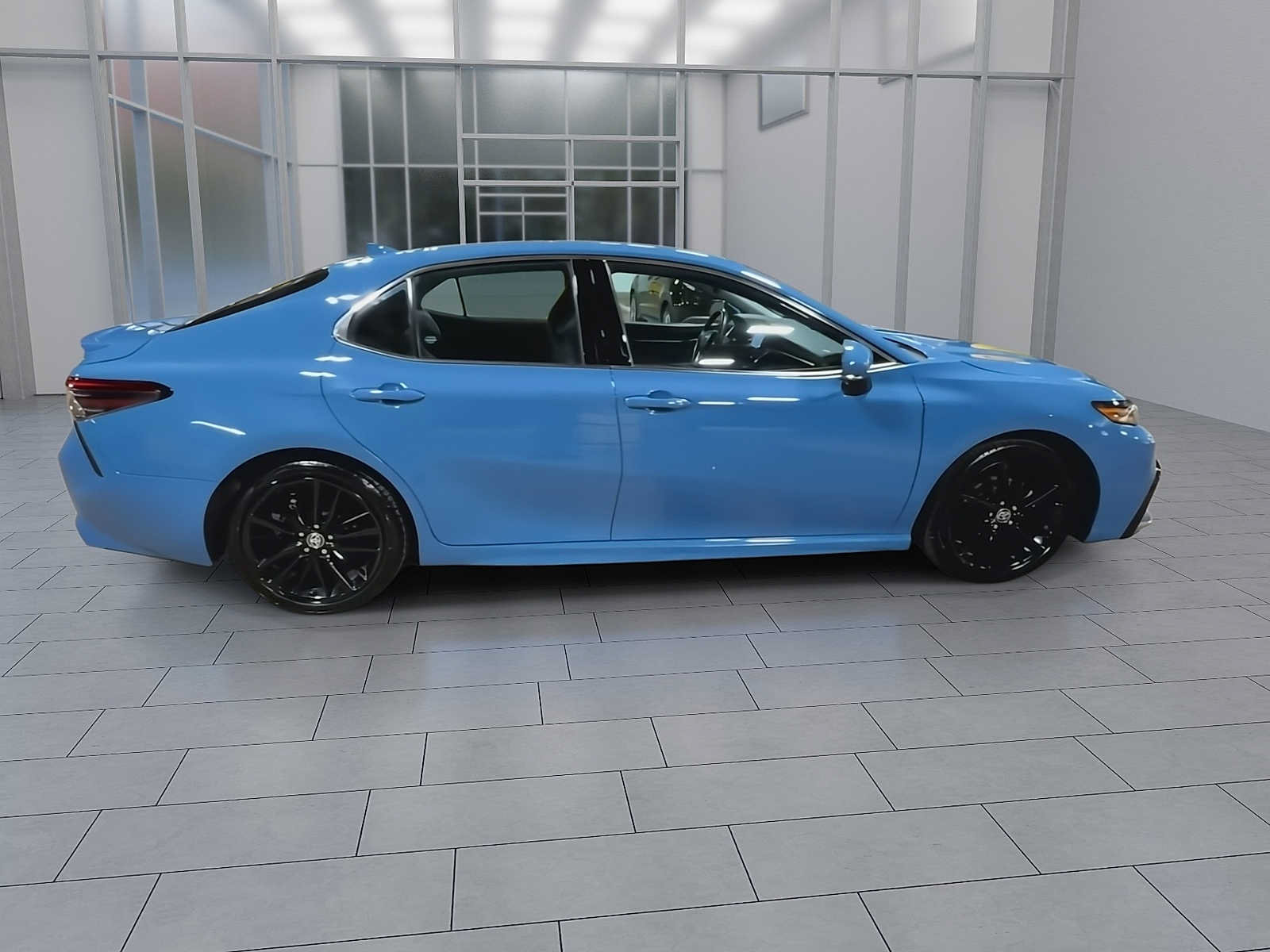 Used 2023 Toyota Camry XSE FWD image 9