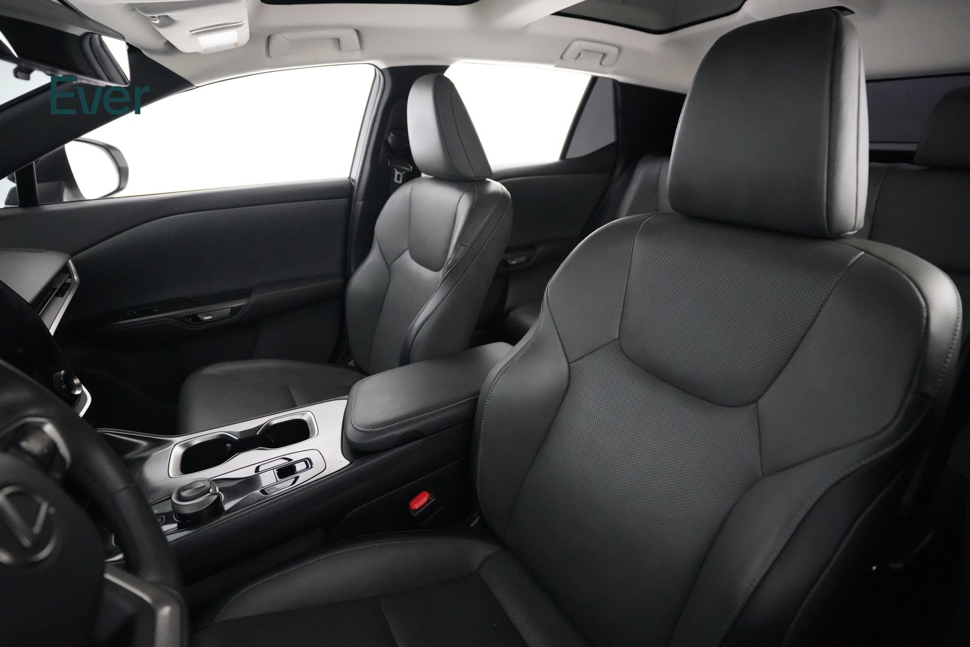 Used 2024 Lexus RZ 300e Premium w/ Technology Package FWD image 4