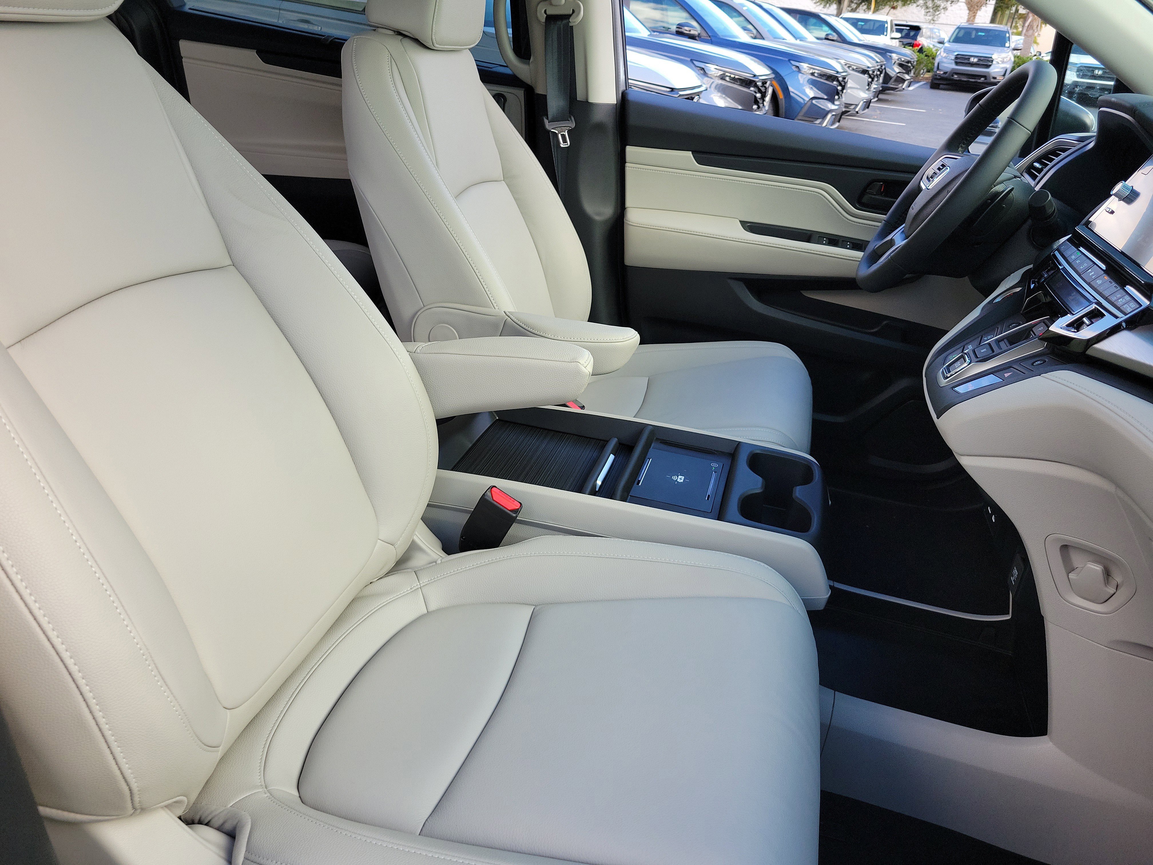 New 2026 Honda Odyssey EX-L image 6