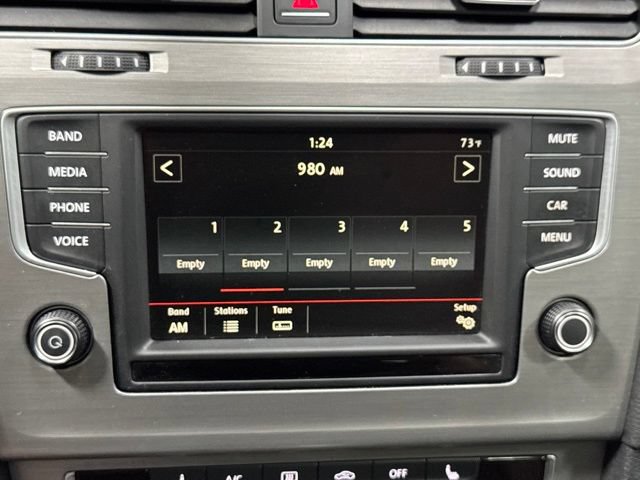 Used 2016 Volkswagen Golf S FWD image 19