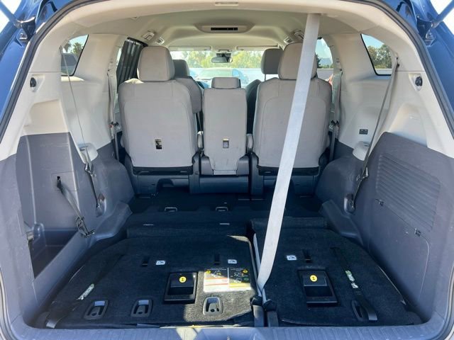 Certified 2024 Toyota Sienna LE image 46
