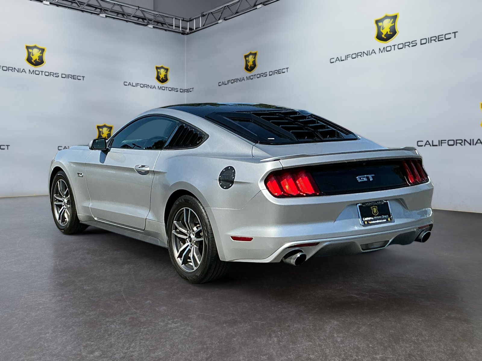 Used 2016 Ford Mustang GT RWD image 3