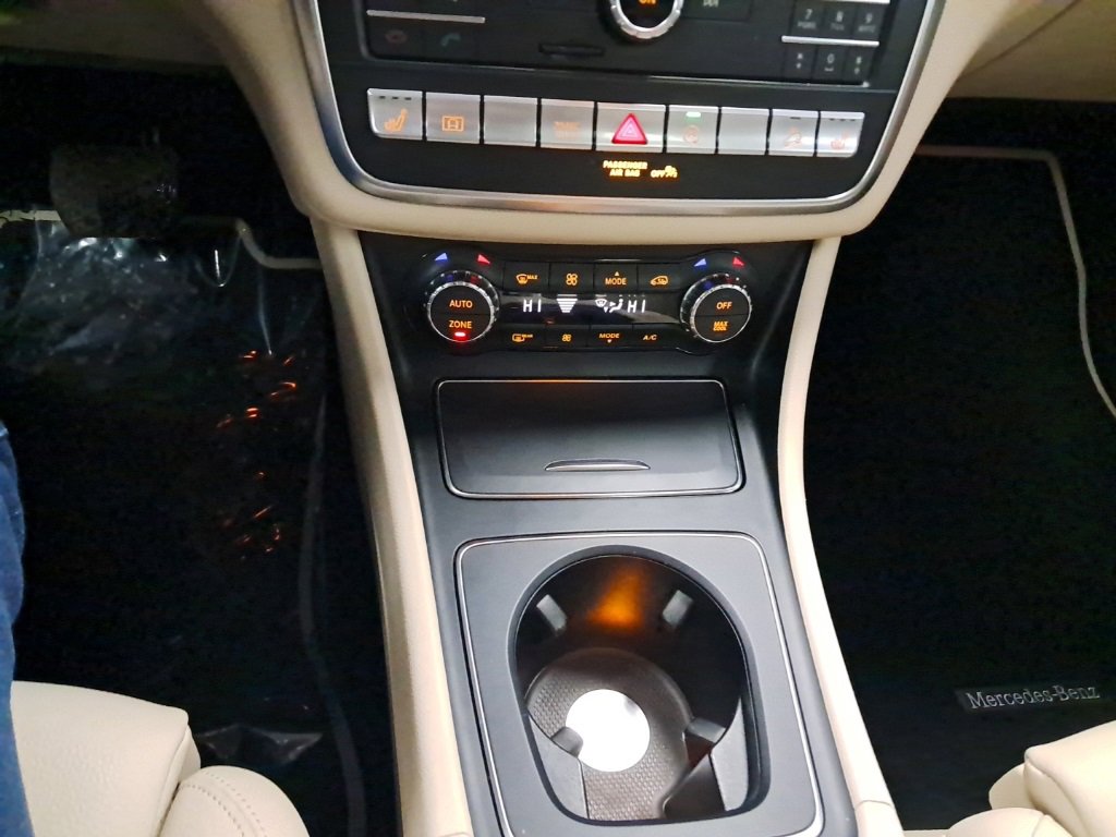 Used 2018 Mercedes-Benz GLA 250 4MATIC image 11