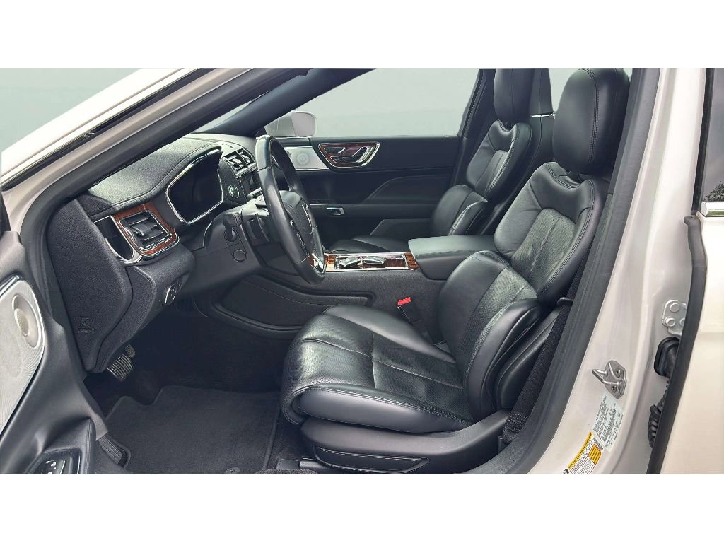 Used 2017 Lincoln Continental Reserve w/ Luxury Package AWD/4WD image 11