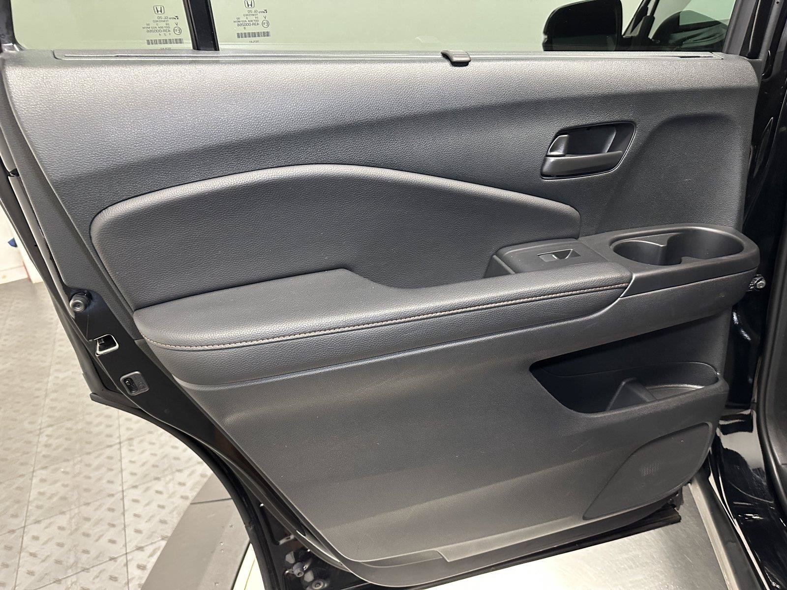 Certified 2023 Honda Passport TrailSport image 30