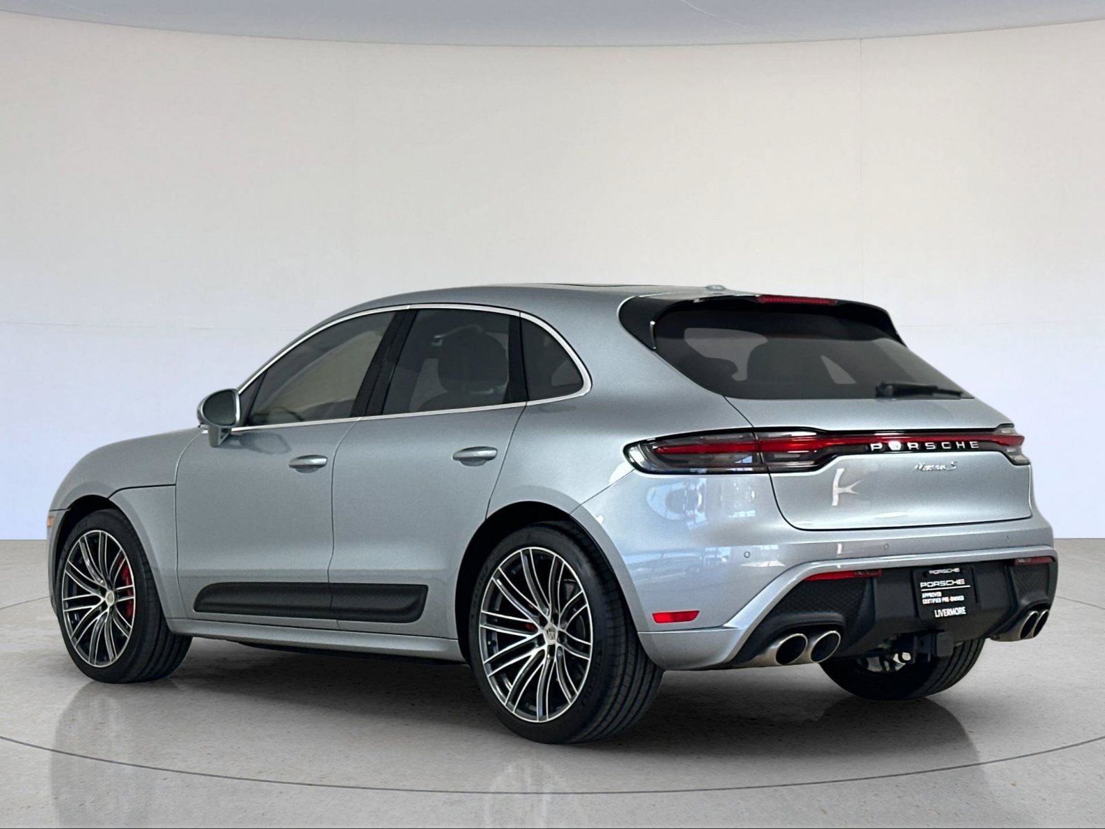 Certified 2026 Porsche Macan S AWD/4WD image 3