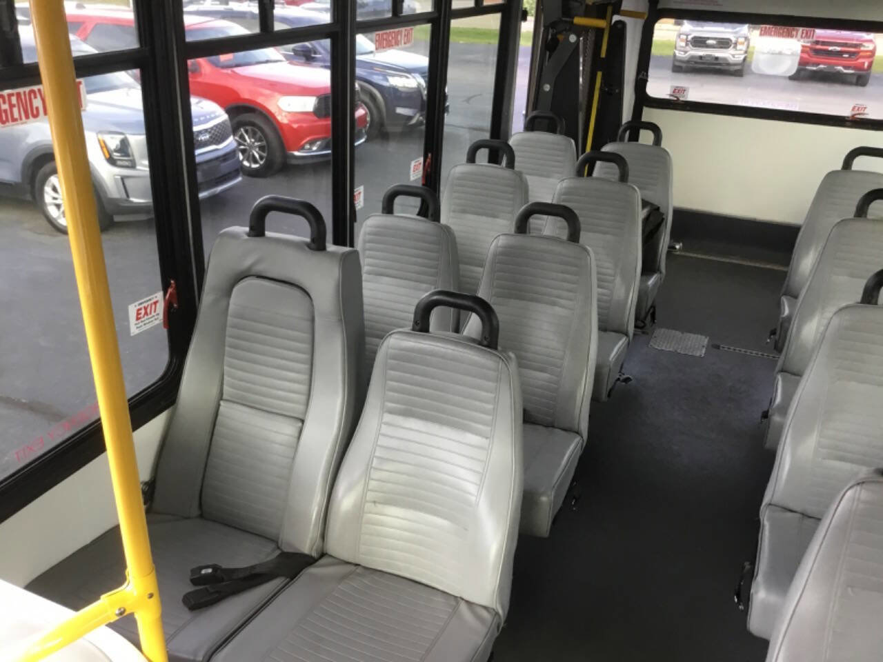 Used 2016 Ford E-450 and Econoline 450 Super Duty w/ Shuttle Bus Prep Package RWD image 8