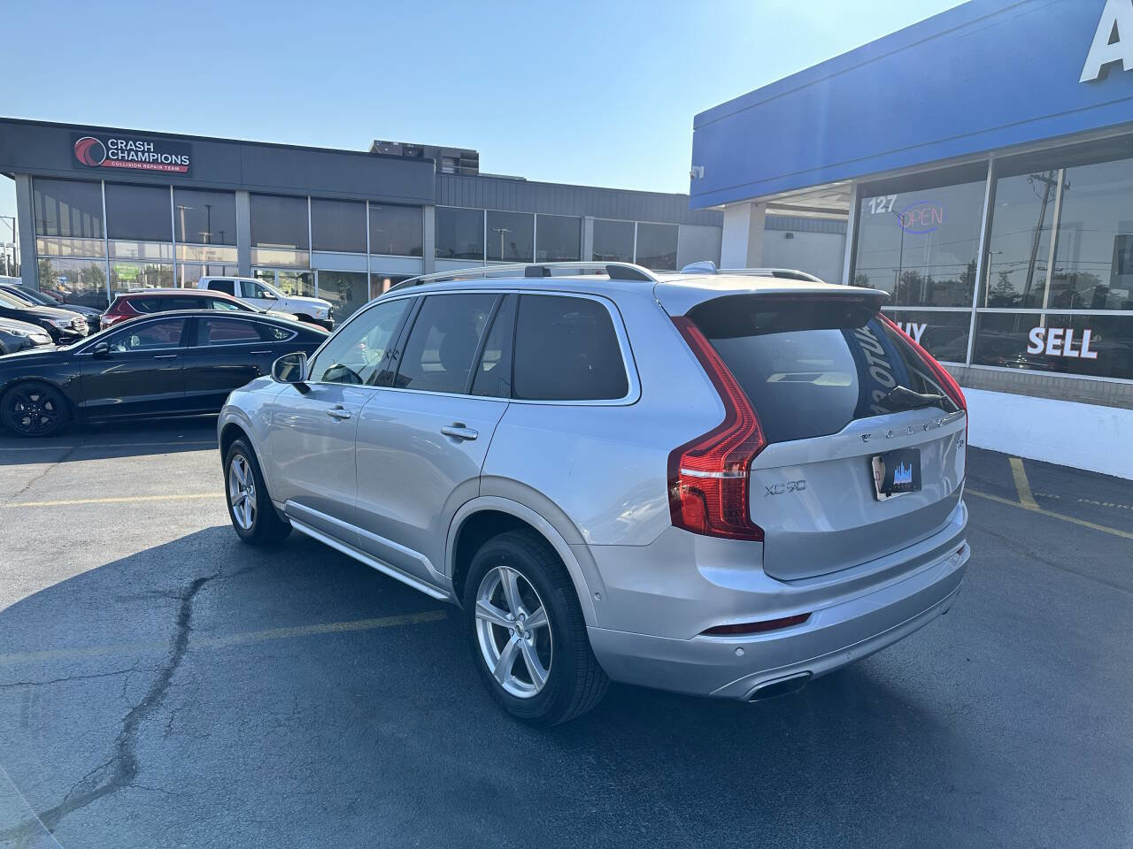 Used 2016 Volvo XC90 T5 Momentum image 14