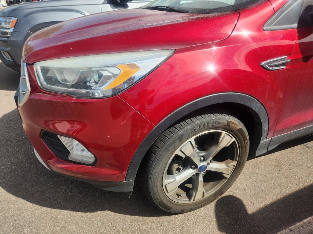 Used 2017 Ford Escape SE w/ Equipment Group 201A AWD/4WD image 6