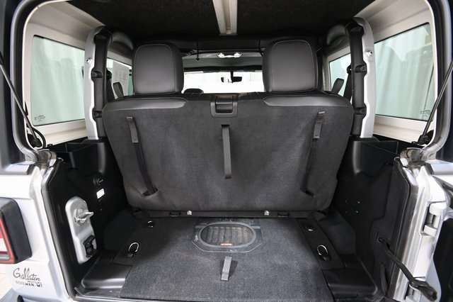 Used 2023 Jeep Wrangler Freedom Edition image 23