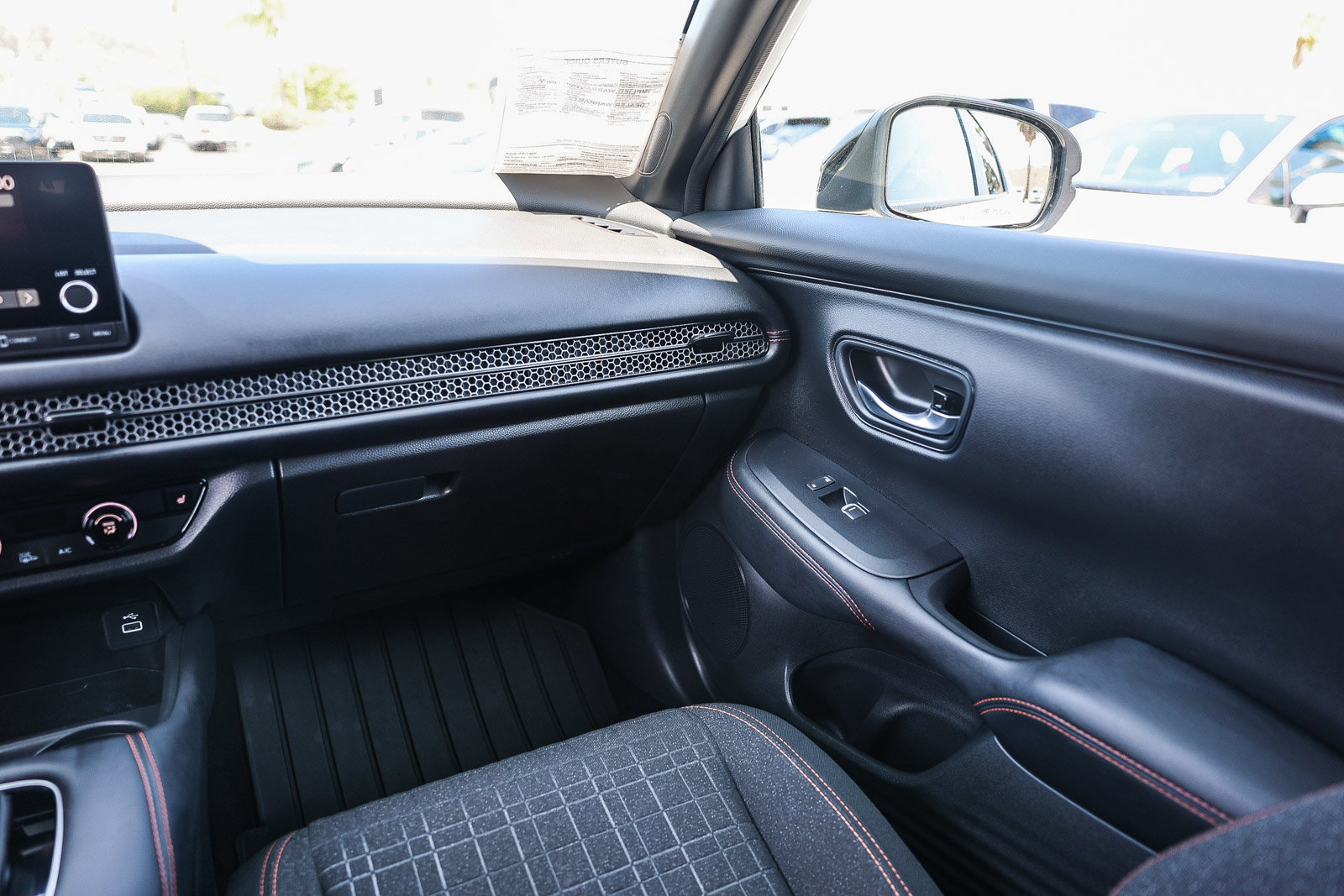 Certified 2025 Honda HR-V Sport image 7