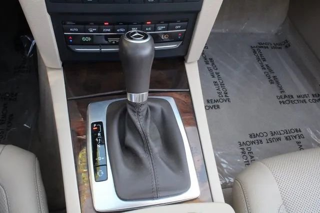 Used 2013 Mercedes-Benz E 350 Cabriolet image 25