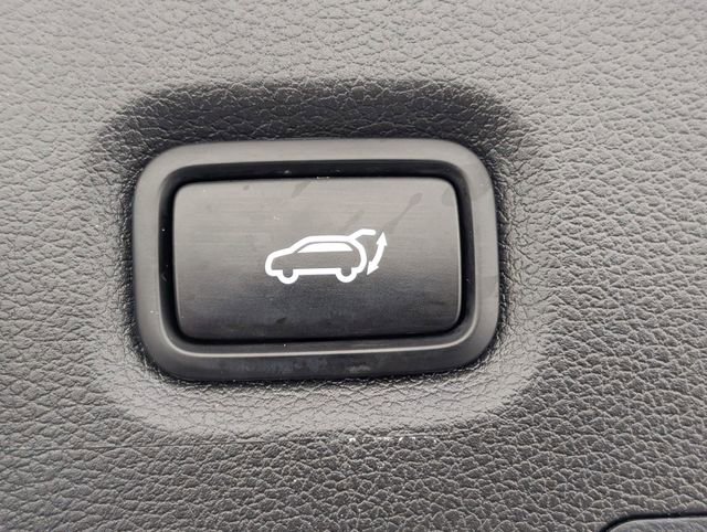 Used 2023 Hyundai Santa Fe SEL w/ Cargo Package image 30