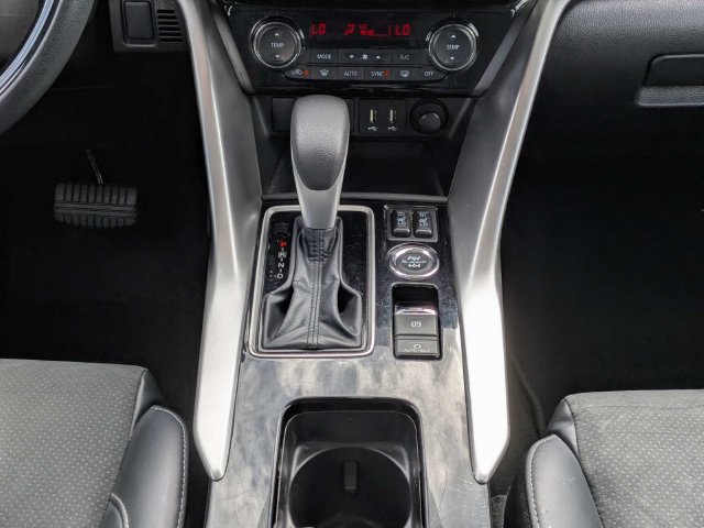 Used 2025 Mitsubishi Eclipse Cross SE AWD/4WD image 18
