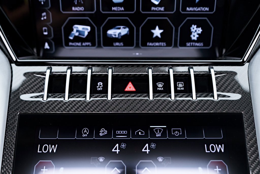 Used 2022 Lamborghini Urus image 81