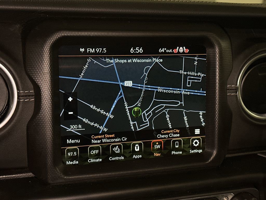 Used 2022 Jeep Wrangler Unlimited Sahara w/ Cold Weather Group AWD/4WD image 23