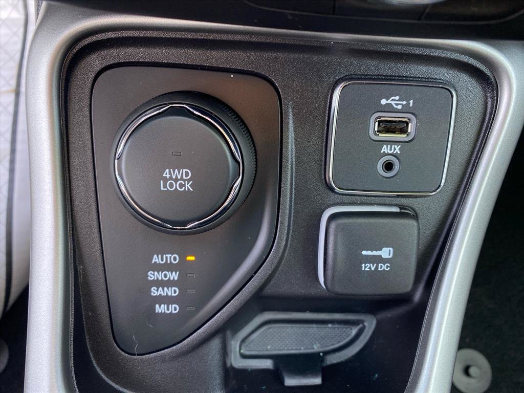 Used 2021 Jeep Compass Latitude w/ Convenience Group AWD/4WD image 14
