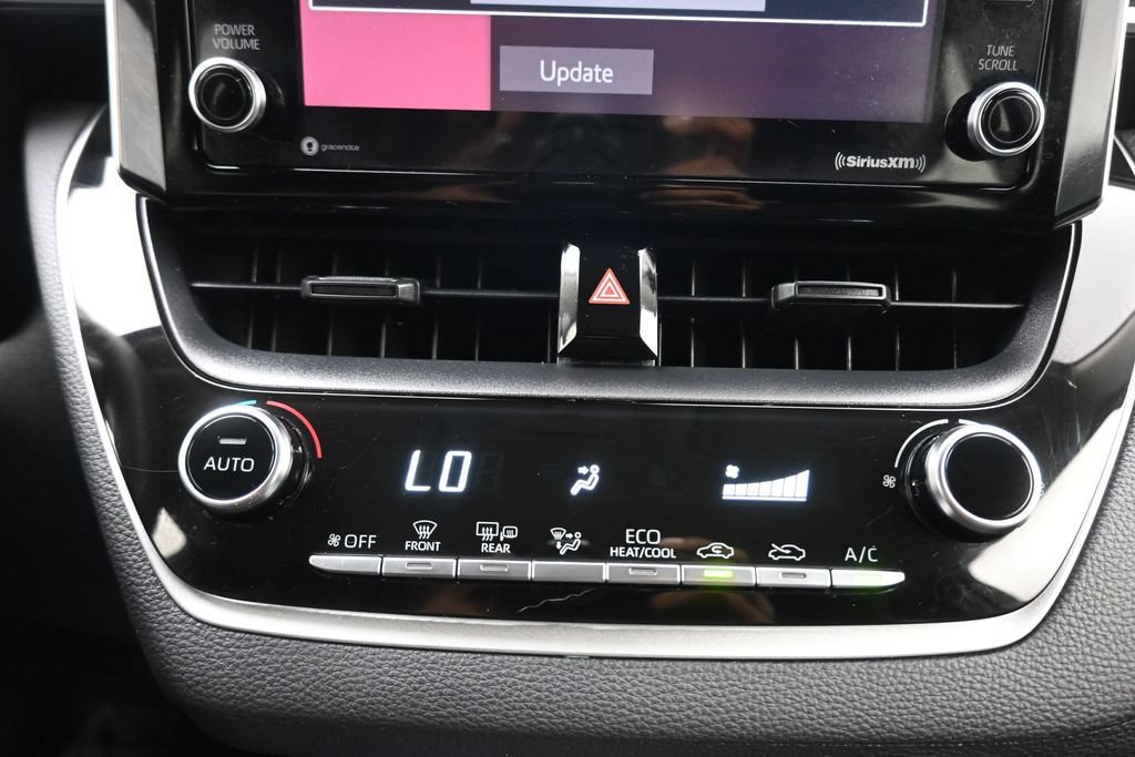 Used 2021 Toyota Corolla LE FWD image 20