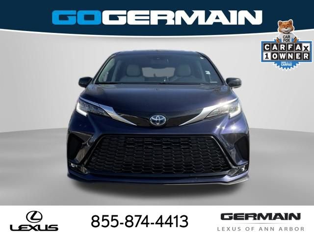 Used 2021 Toyota Sienna XSE w/ XSE Plus Package image 11