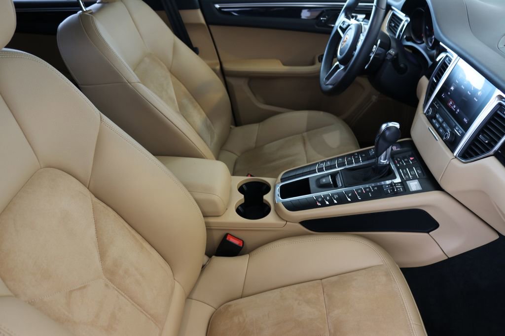 Used 2018 Porsche Macan Sport Edition image 36