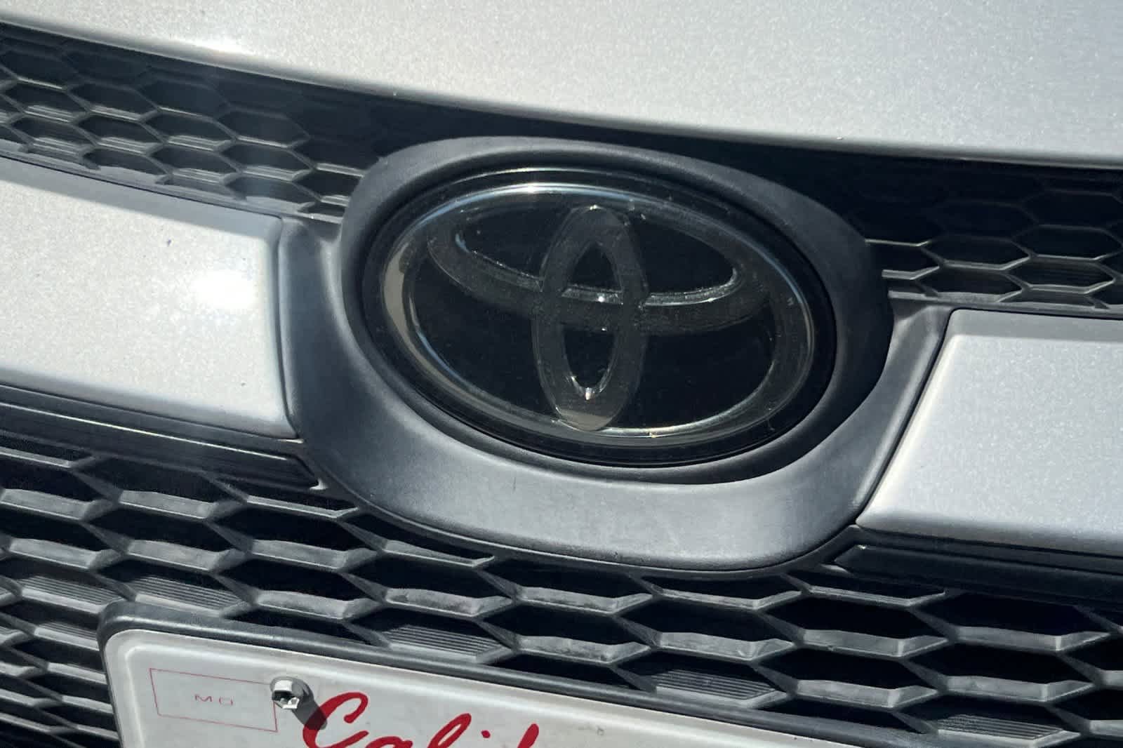 Used 2021 Toyota Corolla LE FWD image 13