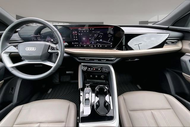 Certified 2025 Audi Q5 Premium w/ Premium Plus AWD/4WD image 7