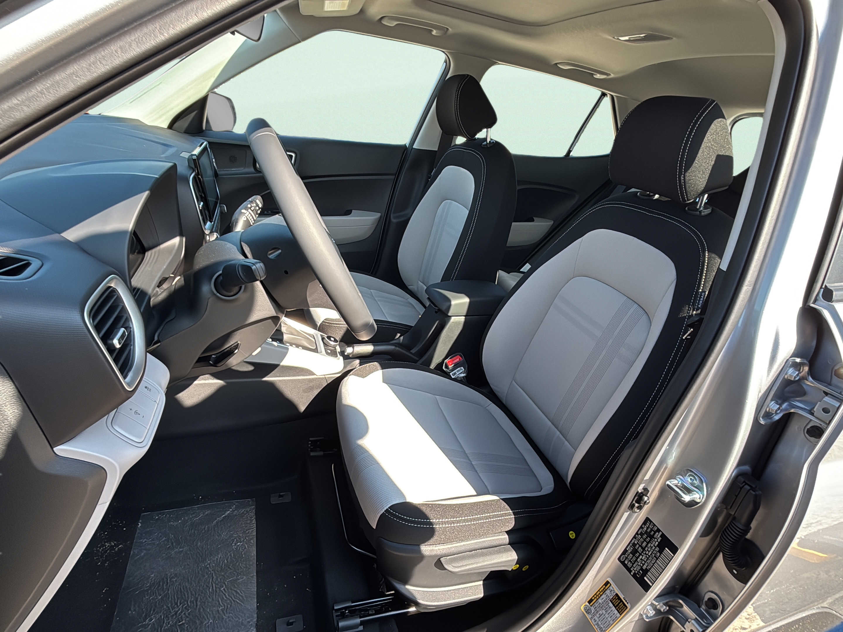 New 2026 Hyundai Venue SEL FWD image 20
