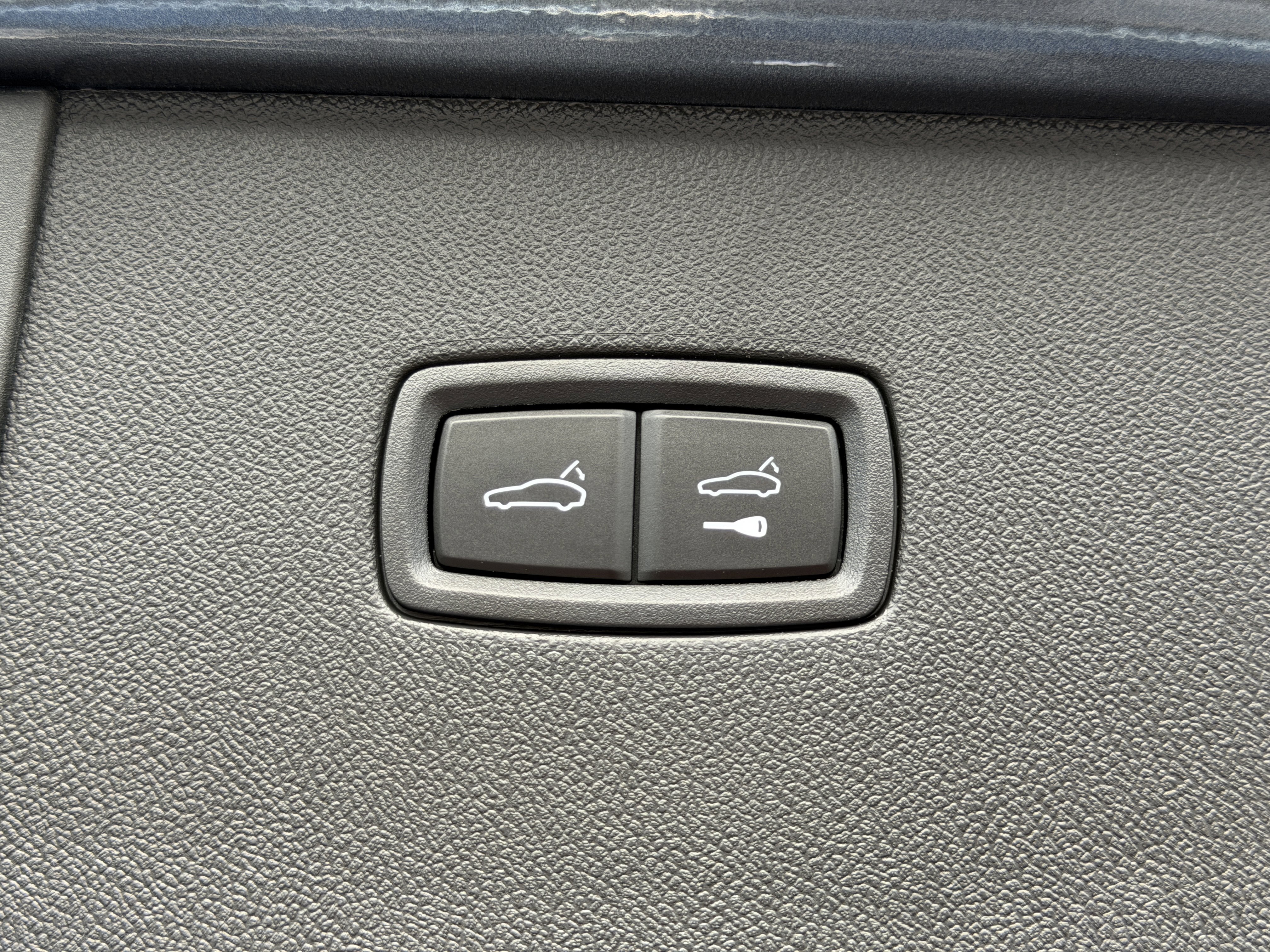 New 2026 Porsche Cayenne GTS image 15