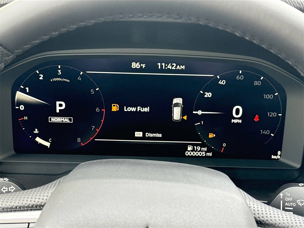 New 2025 Mitsubishi Outlander SE image 12