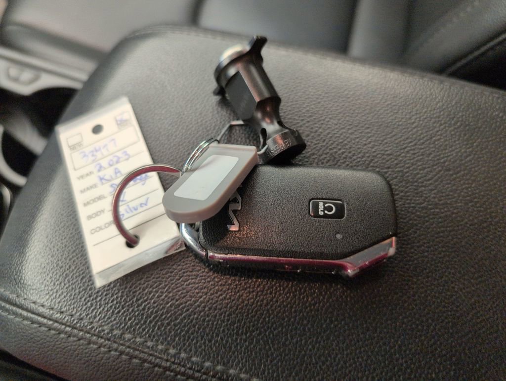 Used 2023 Kia Sportage EX image 46