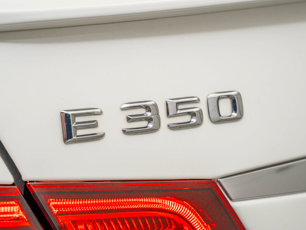 Used 2016 Mercedes-Benz E 350 4MATIC Sedan image 18